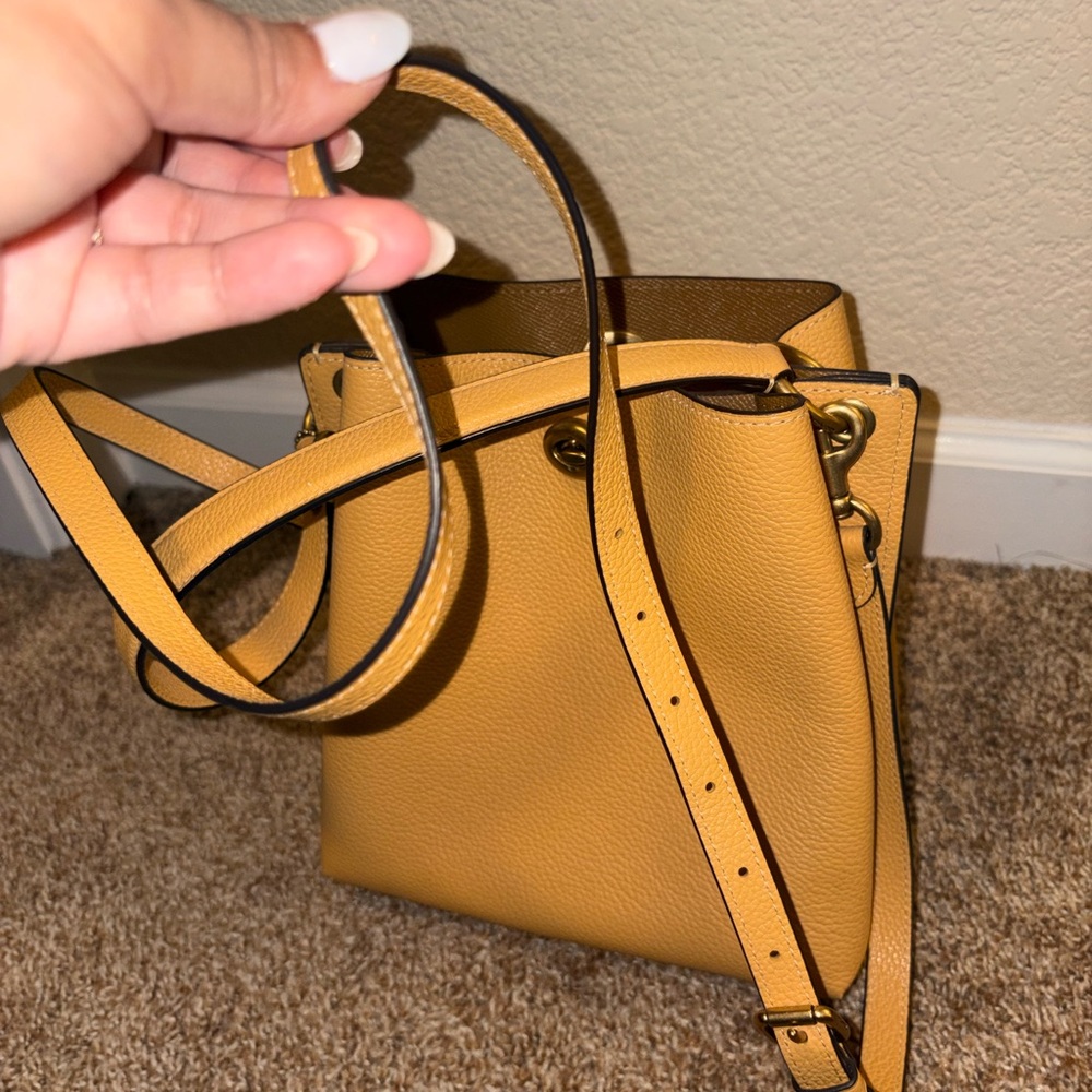 Authentic Coach Crossbody Purse - Picture 8 of 9